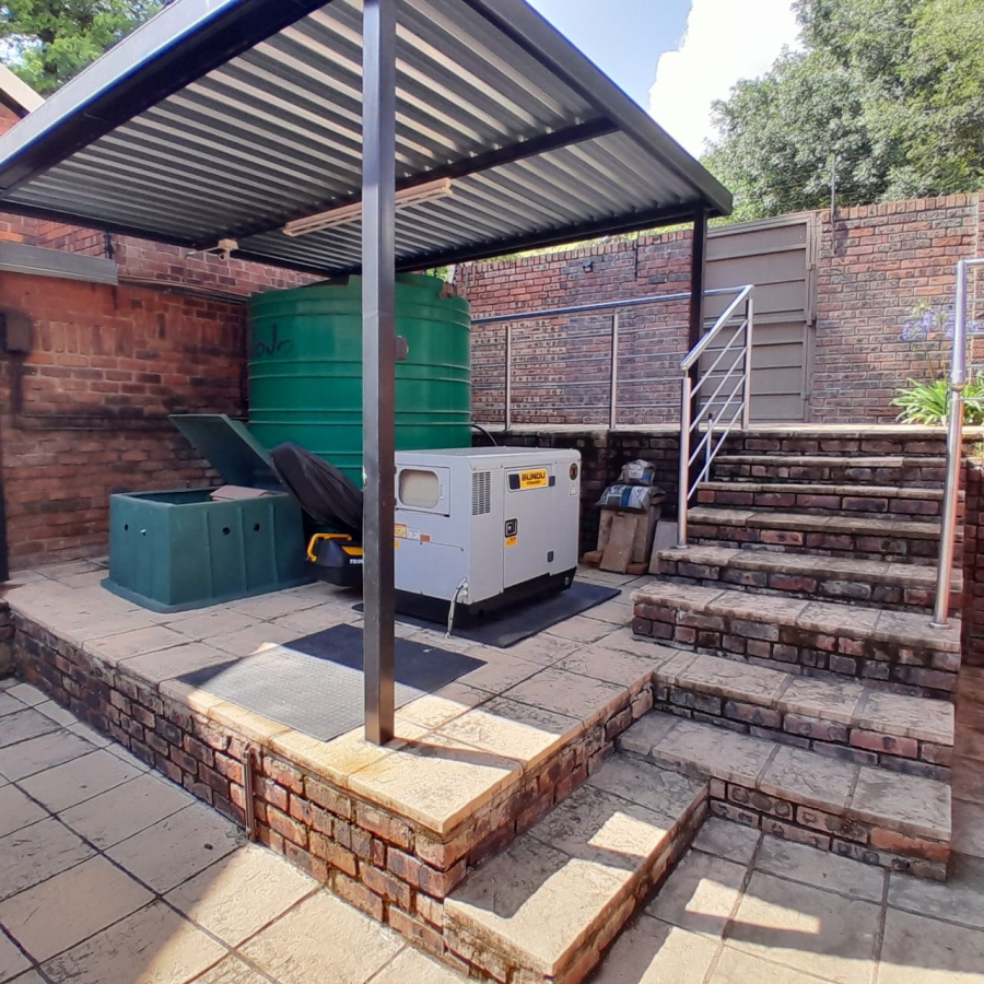 3 Bedroom Property for Sale in Safari Gardens North West